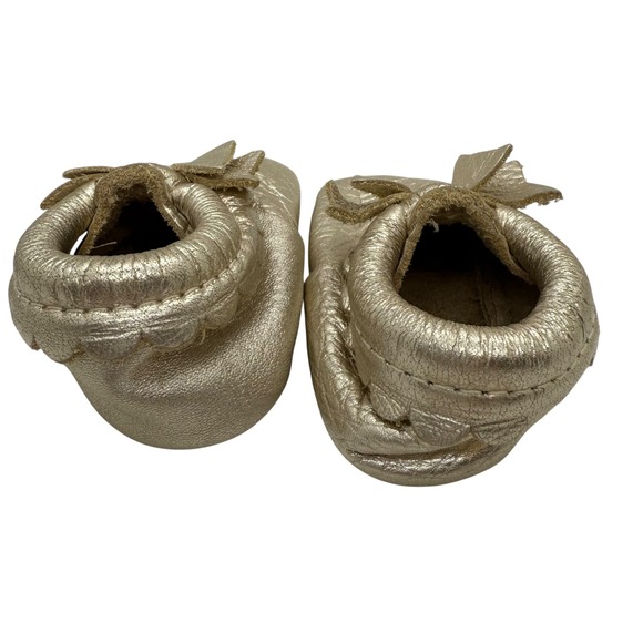 Freshly‎ Picked 2 Gold Leather Baby Moccasins Bow Soft Sole Infant First Walker - Picture 6 of 6